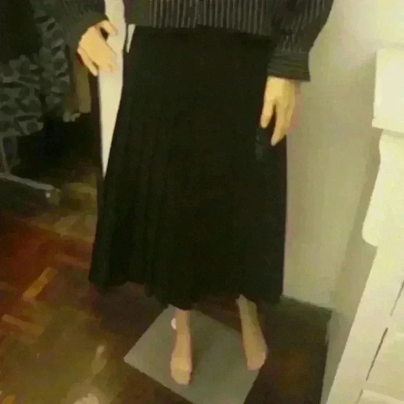 Devon windsor trendy elegant A  line dark blue full length pleated skirt 10 - Picture 2 of 4